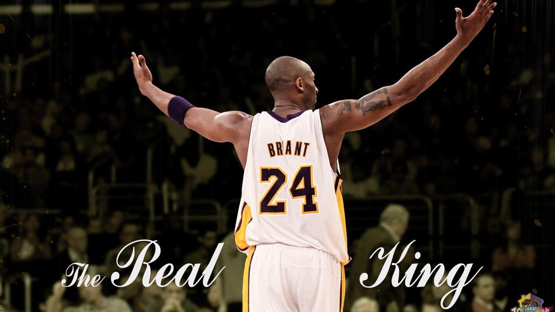 有爱心！亚历山大拜访多伦多儿童医院并与儿童亲切合影